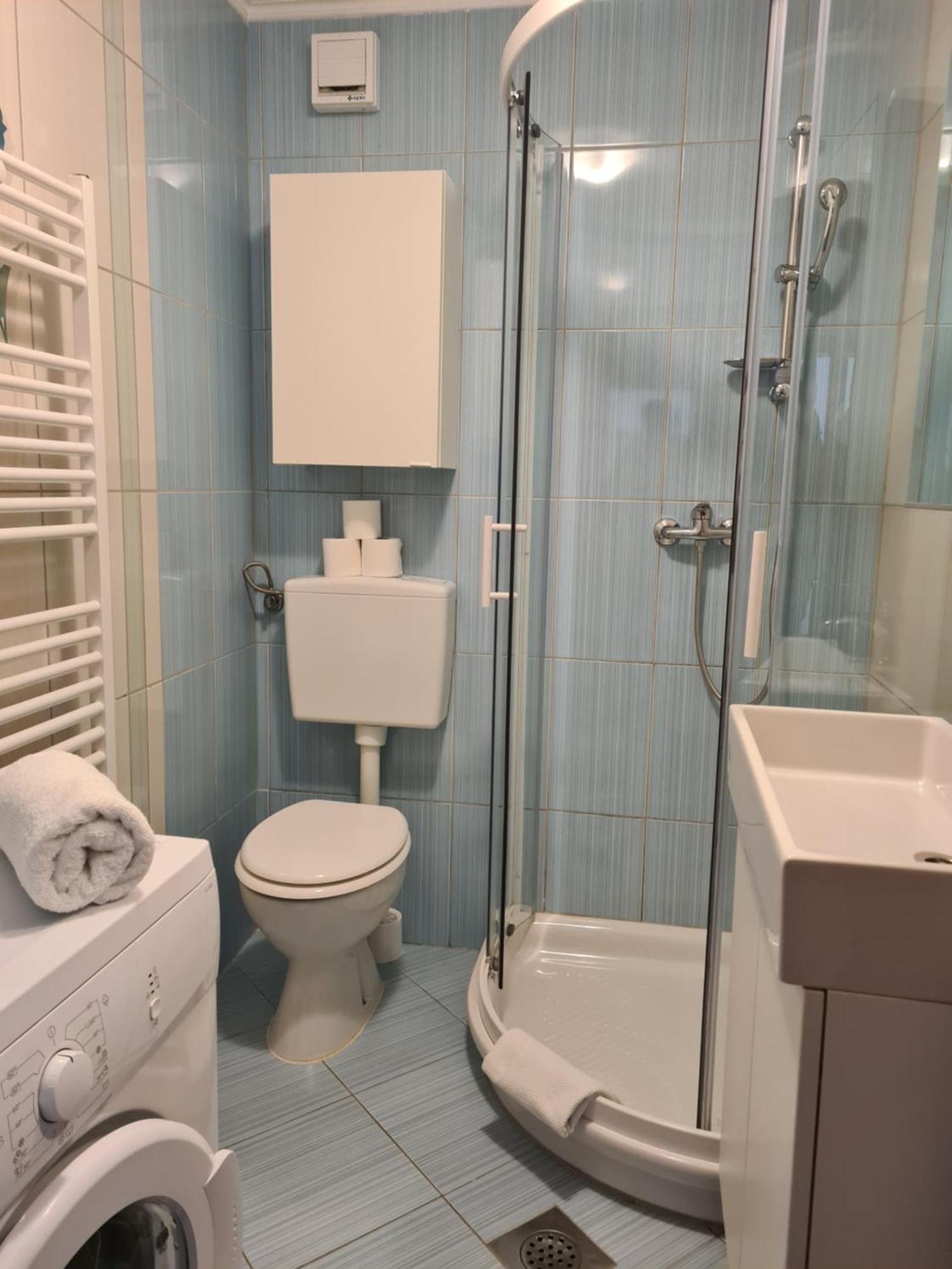 Grom Ribno Apartments بليد الغرفة الصورة